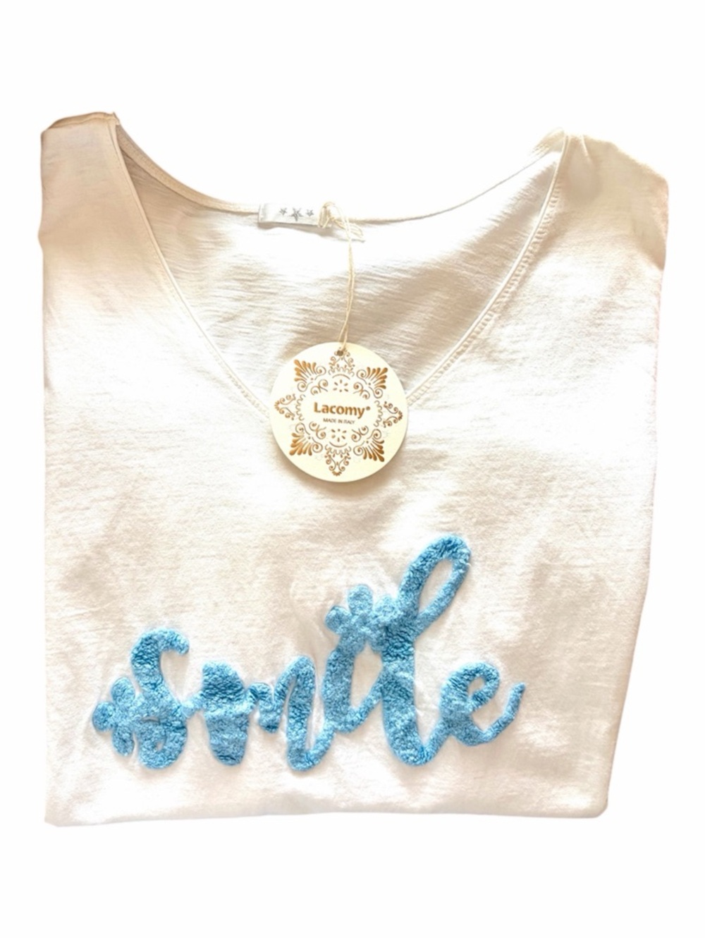 White Tee Short Sleeve Smile Logo Crochet Blue. Boutique brand. NWT Cotton